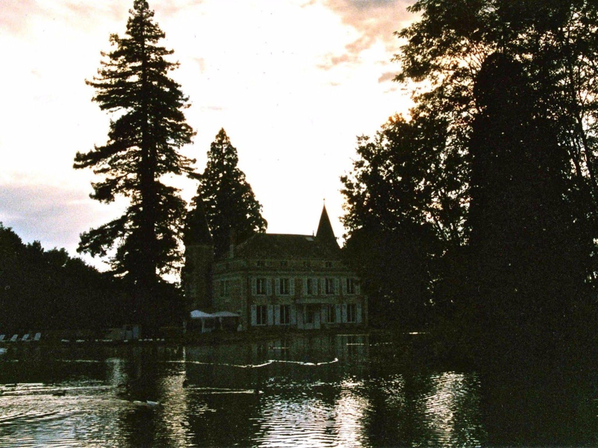 Chateau Les Vallees Tournon-Saint-Pierre Eksteriør billede