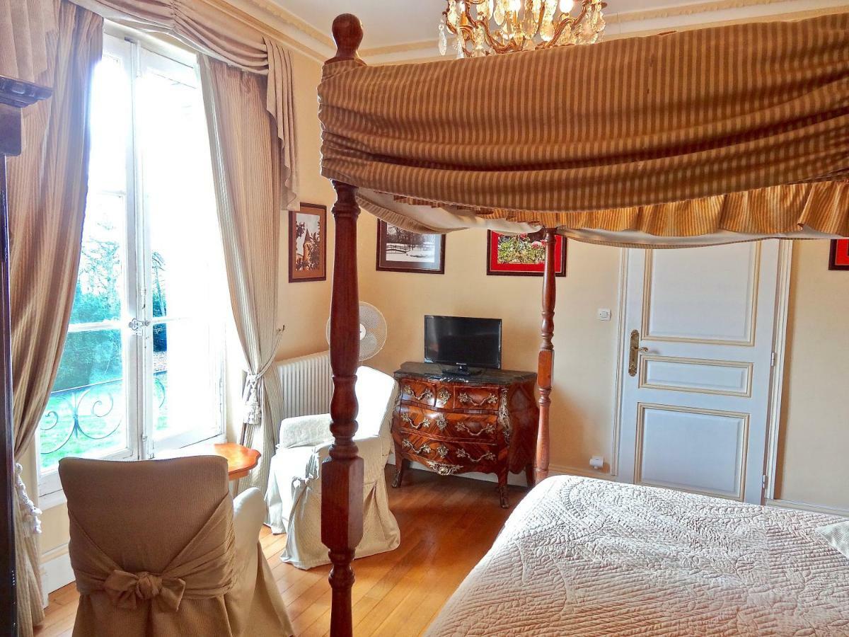 Chateau Les Vallees Tournon-Saint-Pierre Eksteriør billede